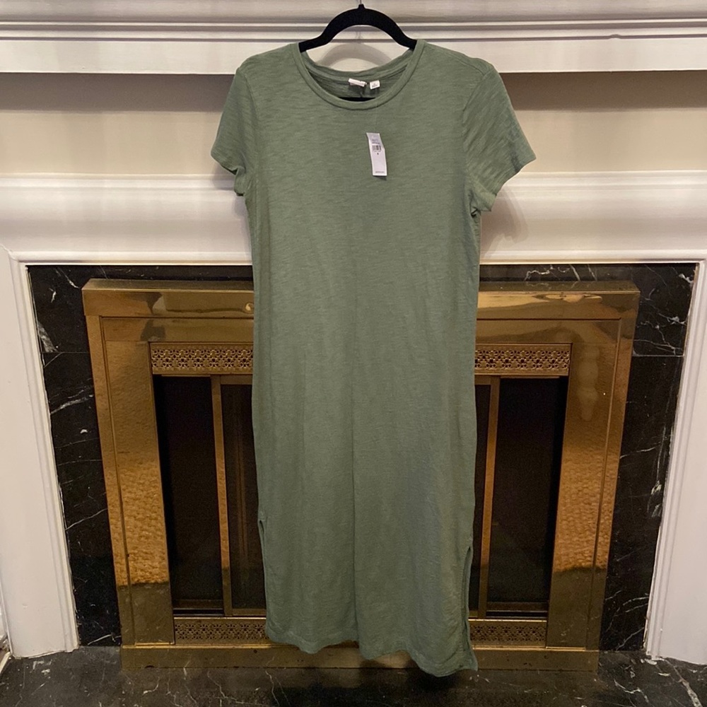 Gap fitted long dress with slits